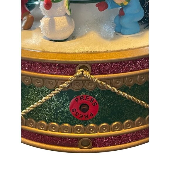 Animated Christmas Tree Music Box With LED Star & Rotating Base - Picture 4 of 4